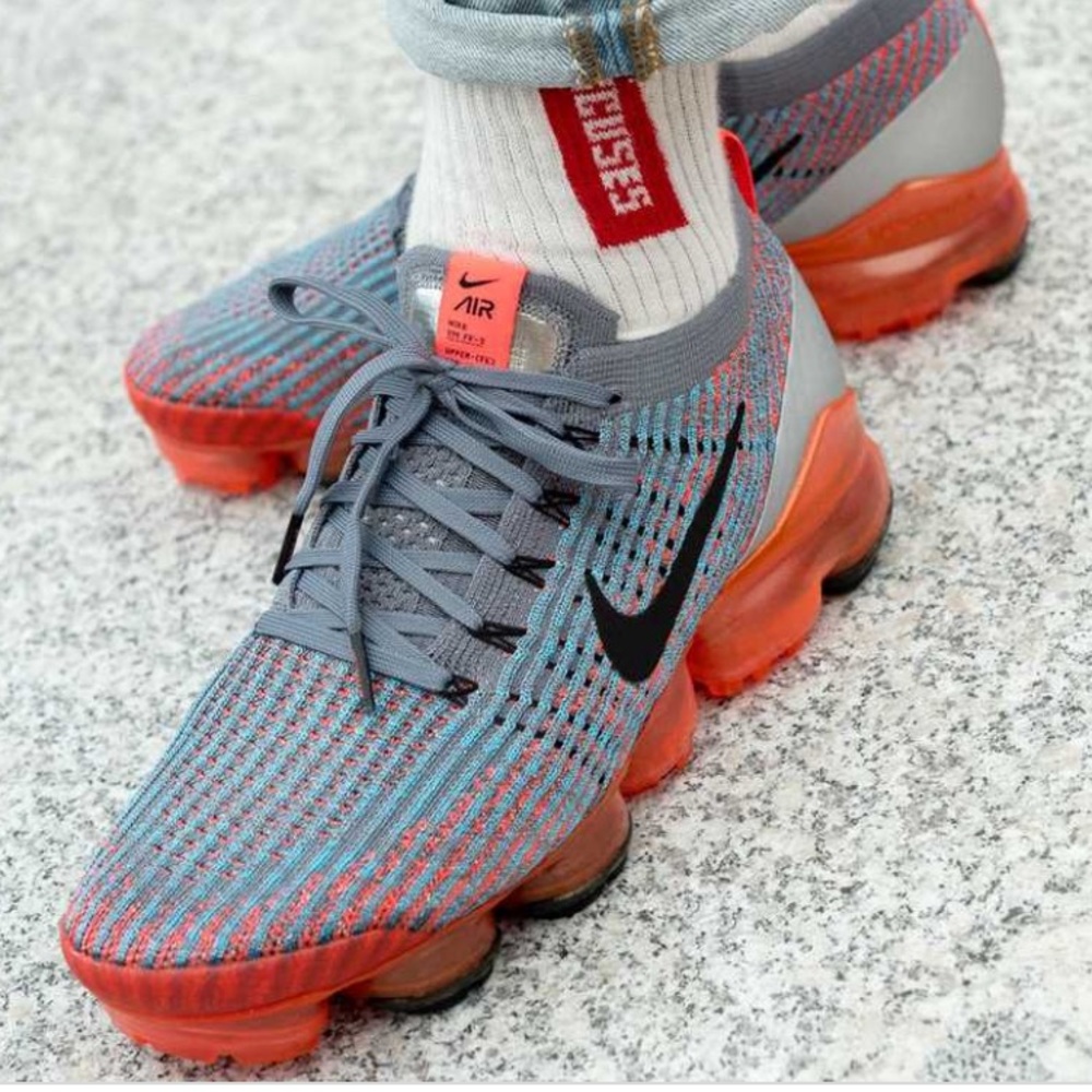 Nike air vapormax flyknit sneakers - Picture 3 of 8